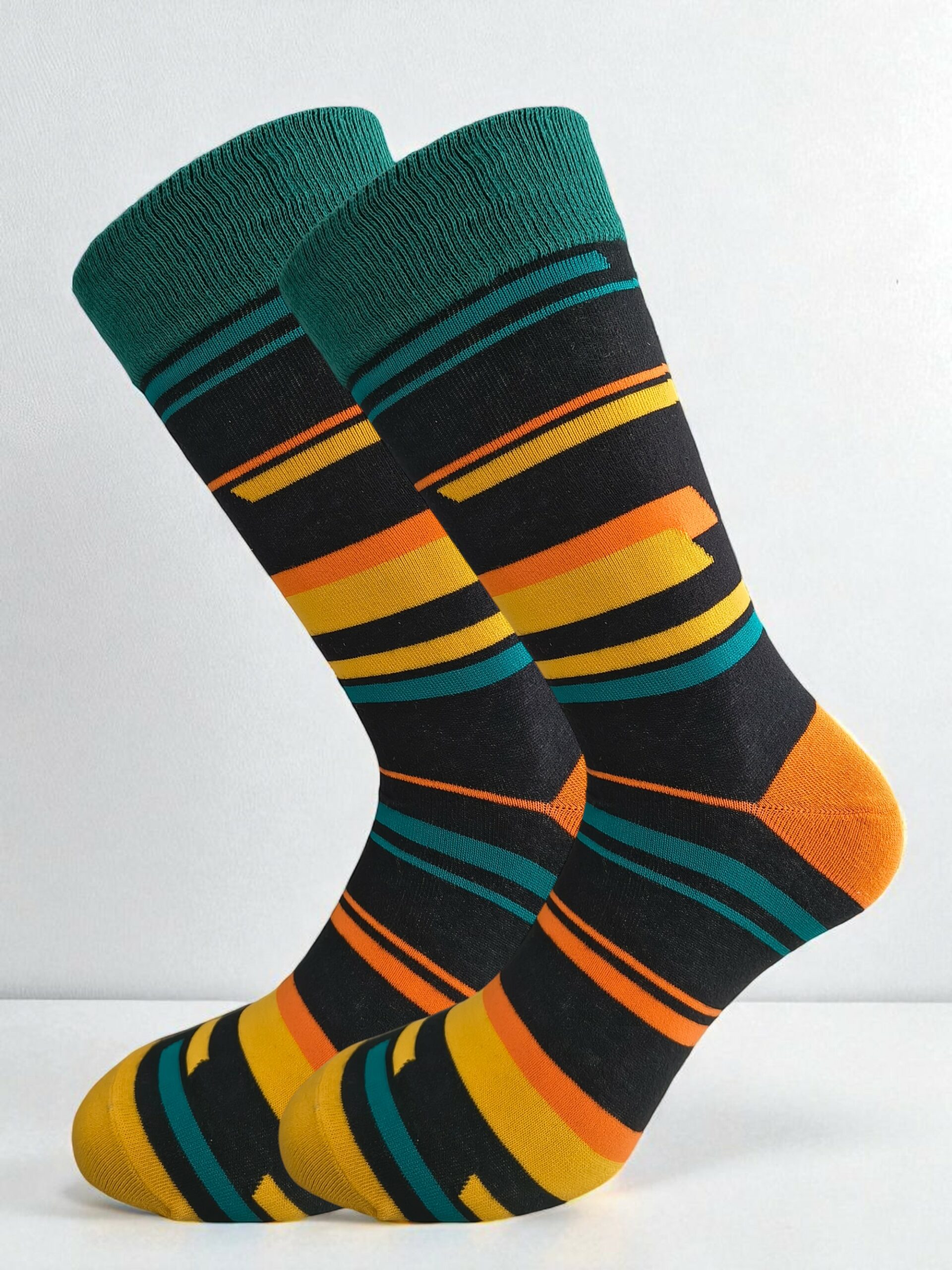 Tropical Sunset – Πολύχρωμες Κάλτσες με Αποχρώσεις Ηλιοβασιλέματος & Ζωντανό Στυλ - Image 2